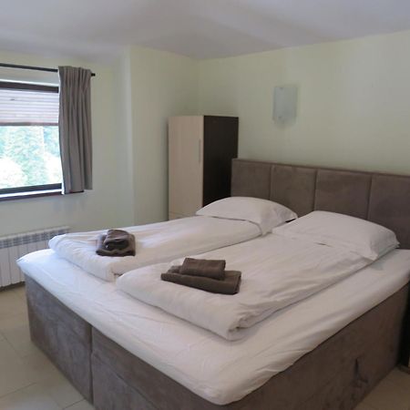 Flora Daisy Apartment Nr 28 波罗维茨 外观 照片